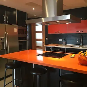 Piso Romántico Y Moderno En Ronda